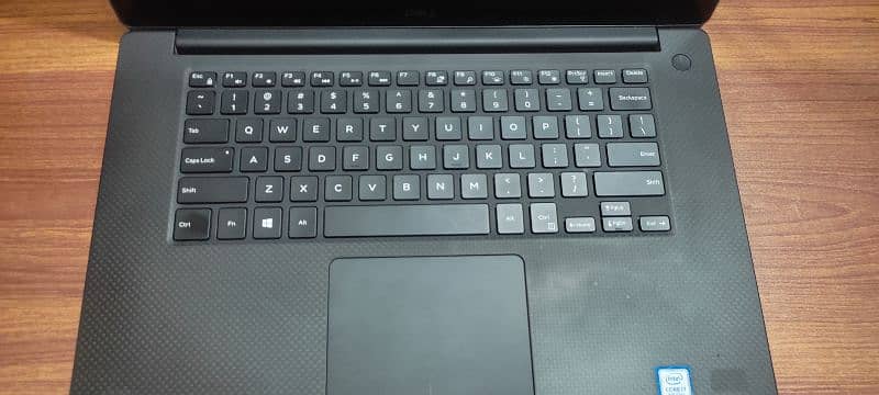 dell precision 5540 9850 core I 7 2