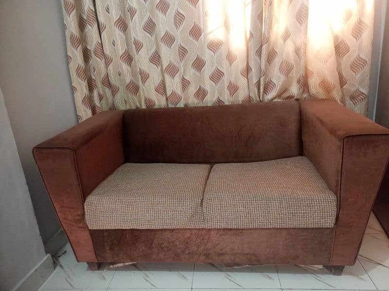 Sofa for sale neat neat and clean 2