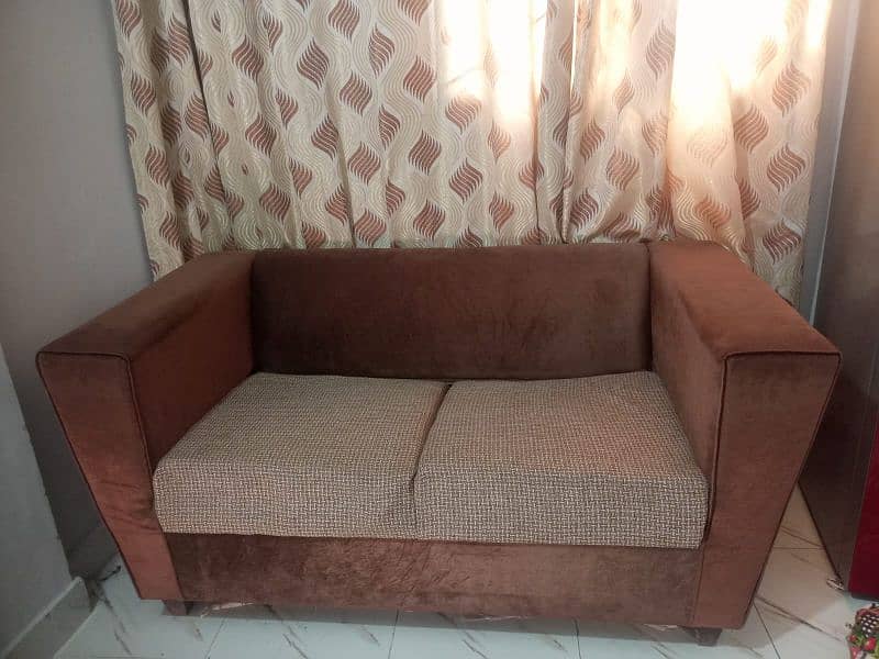 Sofa for sale neat neat and clean 3