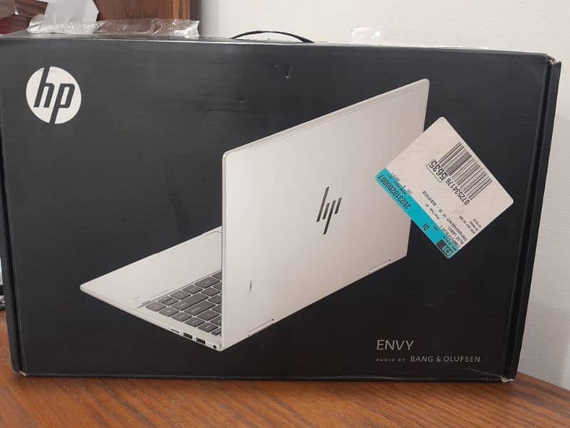 Hp envy x360 2 in 1 laptop I5 13th Gen 8