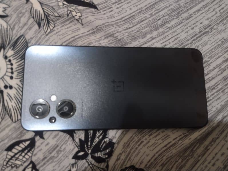 OnePlus n20 3
