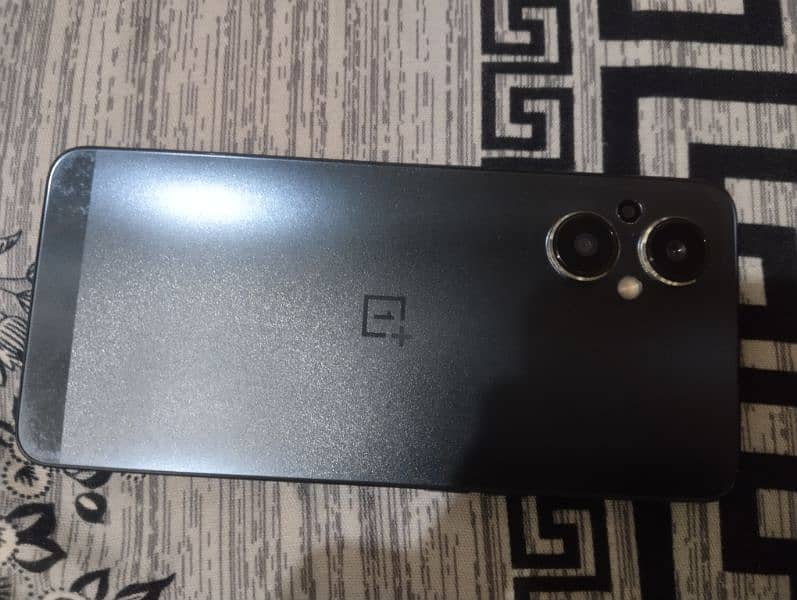 OnePlus n20 4