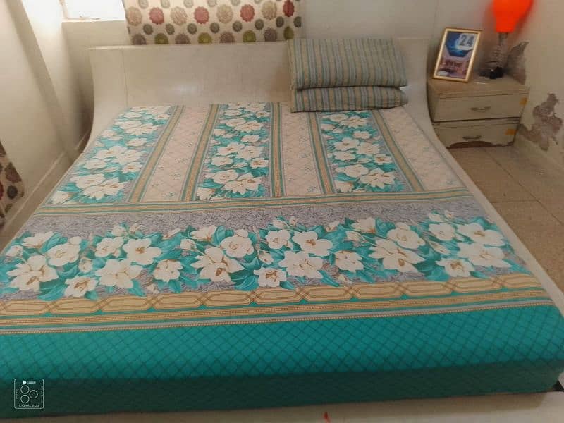 king bed 7
