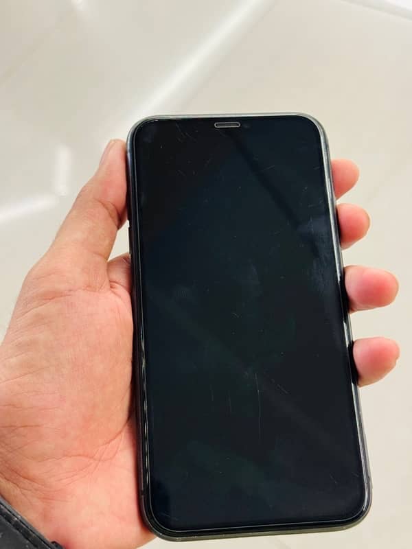 iphone 11 non pta FU eSim time available 77% 3