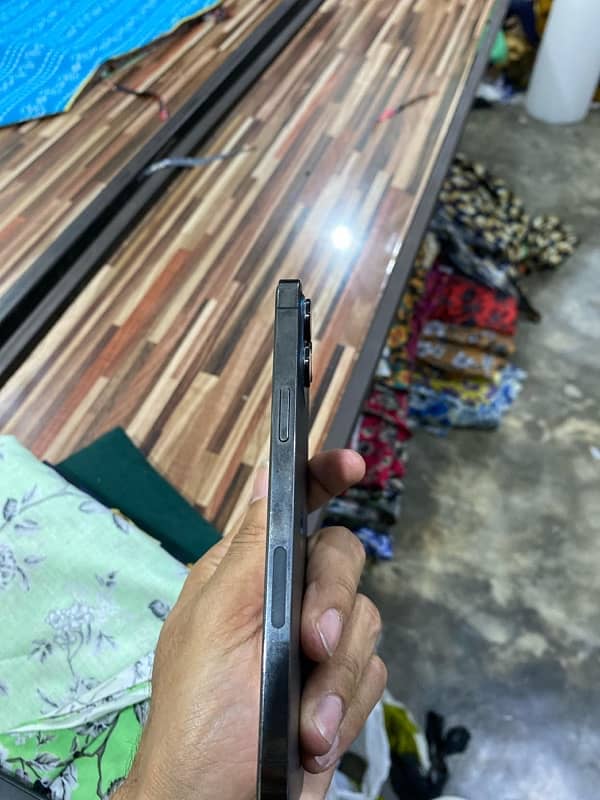 iPhone 12 Pro max,  128 ram,  jv sim lock, 4