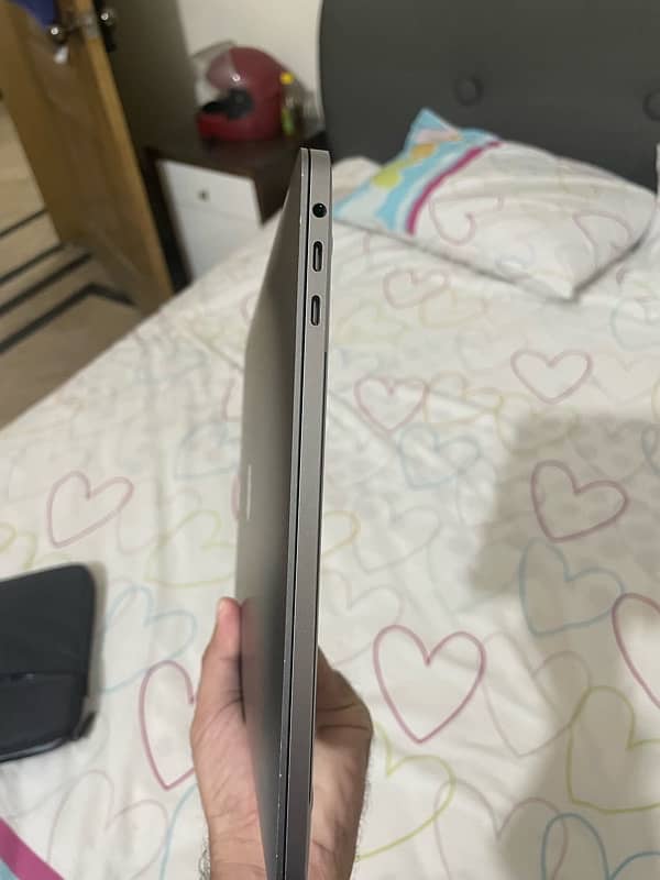 MacBook Pro 2018 i7 3