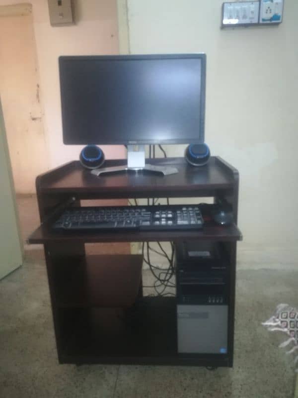 whole computer with trolly for sale 1