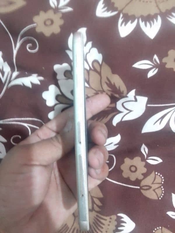samsung j5prime hy safset hy thora gulas Kerak hy bus or sub tek hy 1