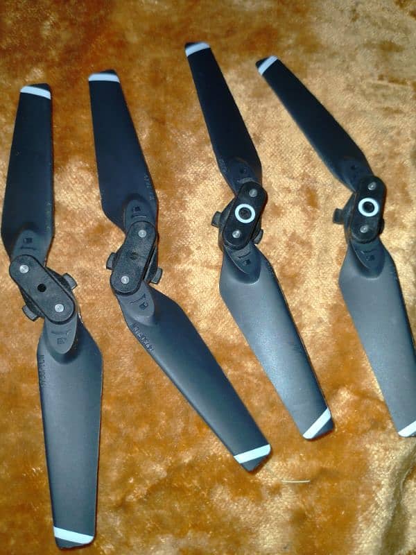ICat 1 pro drone 4propellers 16