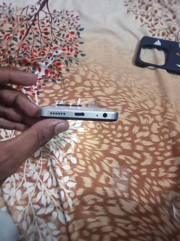 Tecno spark 20c 8Gb Ram 128Gb Rom  with box pta approved 4