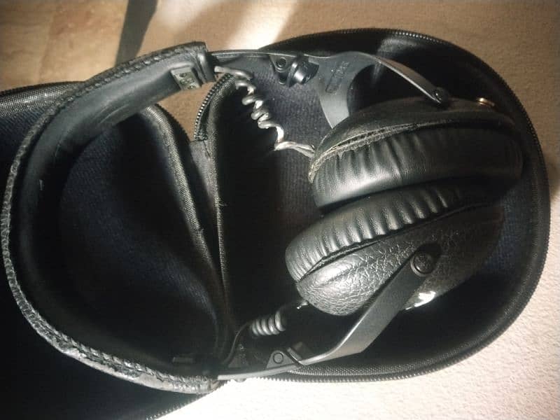 marshall monitor ll ANC like Bose 4