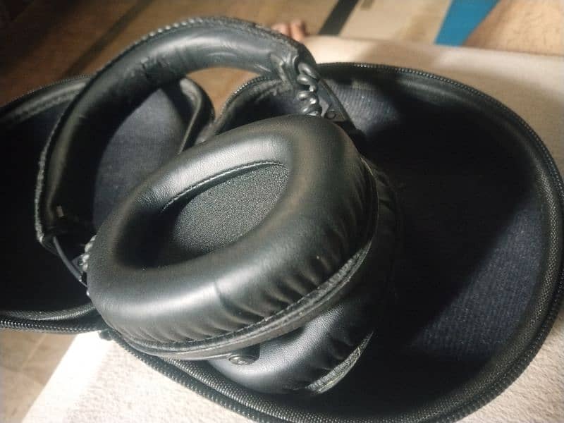 marshall monitor ll ANC like Bose 5
