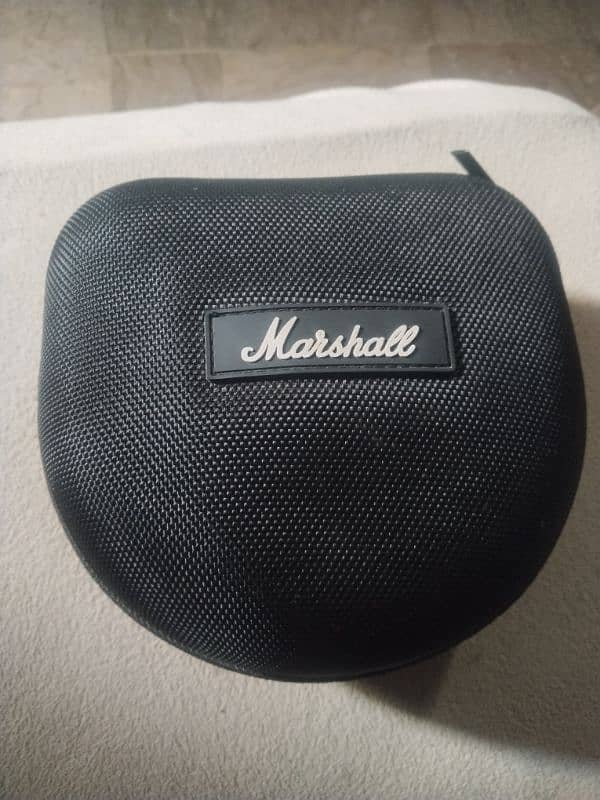 marshall monitor ll ANC like Bose 8