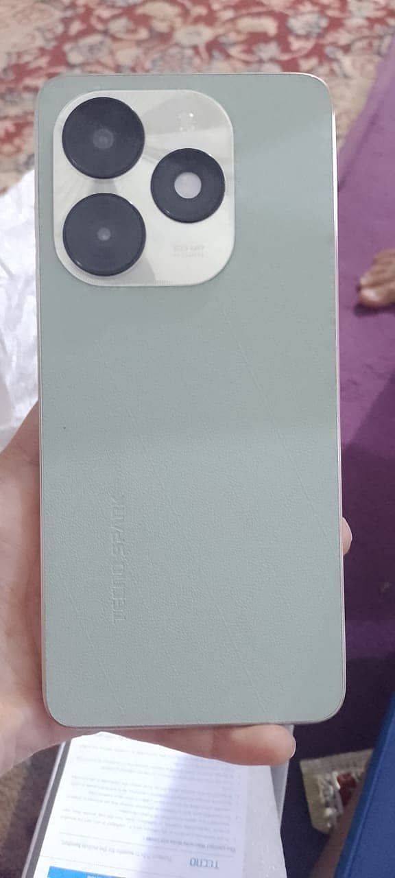 Tecno Spark 20C 8