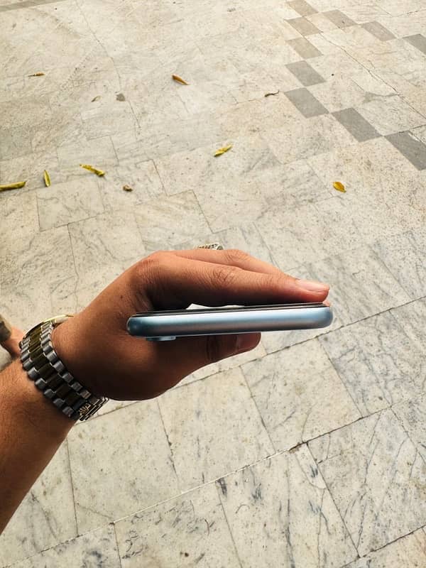 Iphone Xr 128 Gb Non PTA 3
