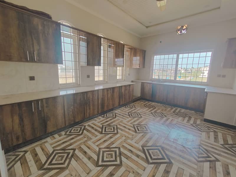 Separate Gate Kanal Upper Portion For Rent 1