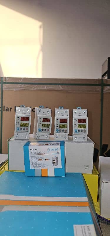 Tomzn/breakers/dc breakers/Ac breakers/Ac/Dc/Scheneider/Volt Protectio 5