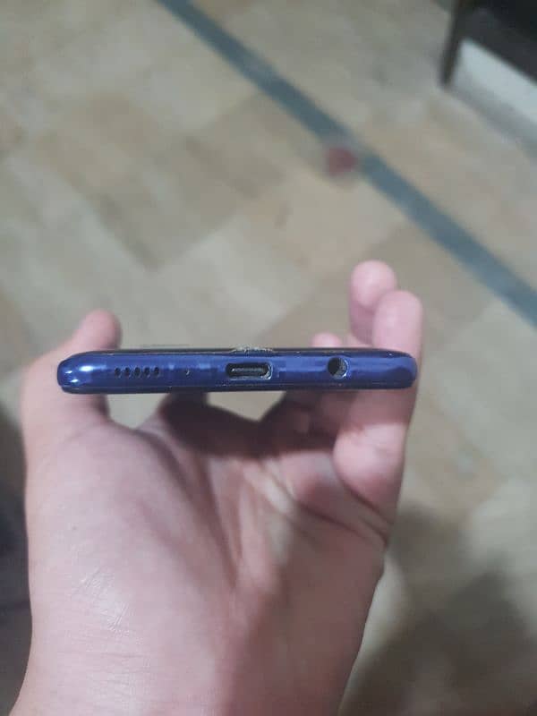 Samsung a31 mobile for sale in good condition box available 4