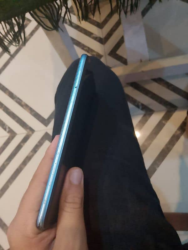 Tecno pop5 lite original condition with box and charger and cover 8