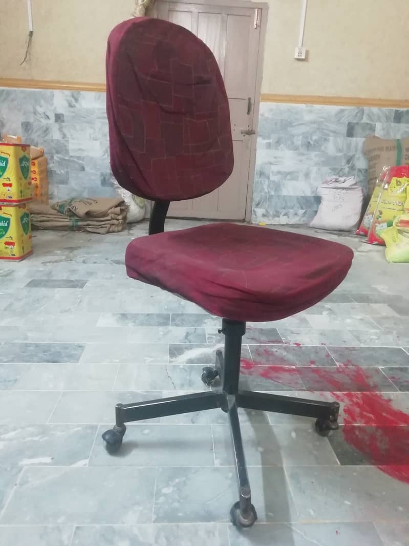 Rotating Revolving Chair with free 2 Cushions 0