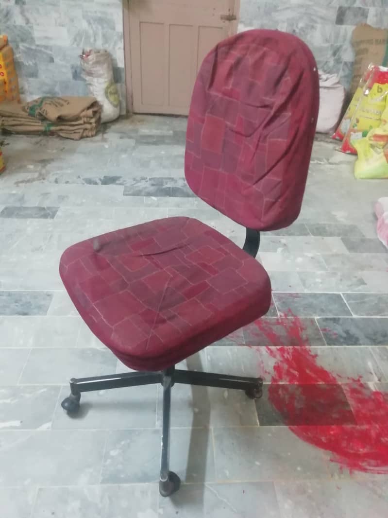 Rotating Revolving Chair with free 2 Cushions 1