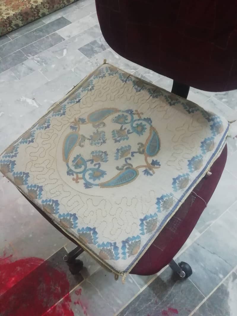 Rotating Revolving Chair with free 2 Cushions 4