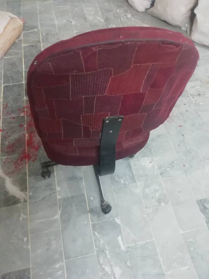 Rotating Revolving Chair with free 2 Cushions 7