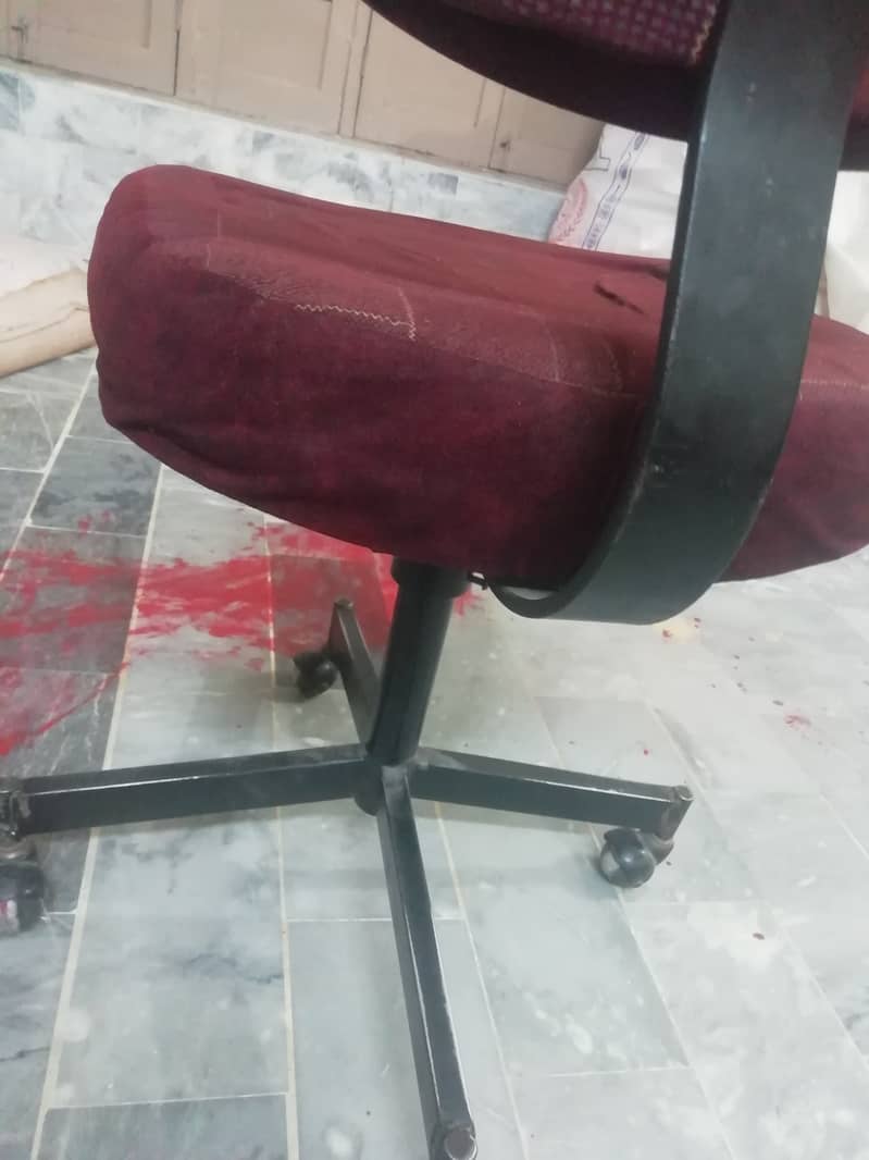 Rotating Revolving Chair with free 2 Cushions 8
