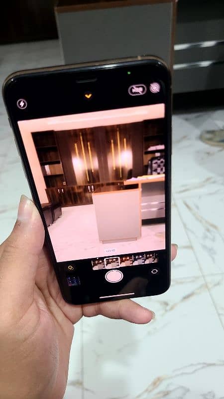 iphone XS Max PTA singal sim 256GB 7