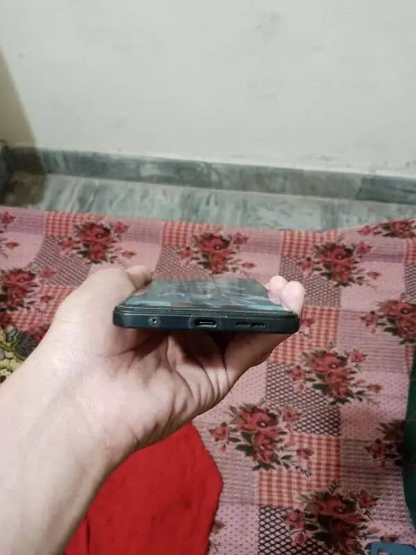 Redme not 12 . . ram 8+4/128 Gb condition 10 by 10 2