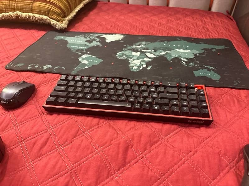 mouse keyboard gaming headset and mouse pad 3
