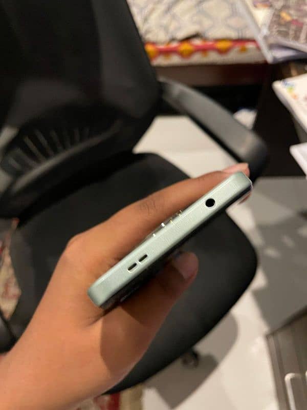 Redmi A3x like new in warranty 5