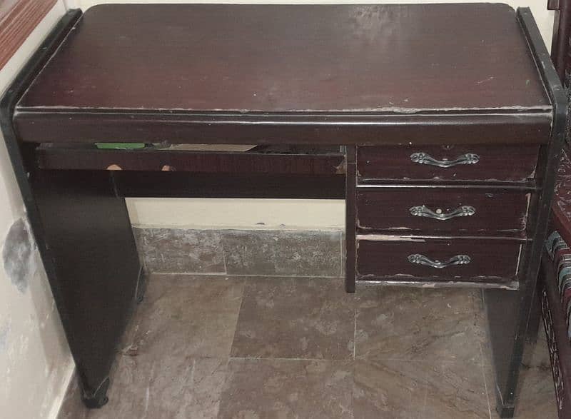 Study Table 0