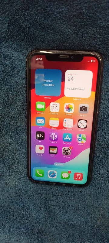 iPhone XR 64 GB non pta 5