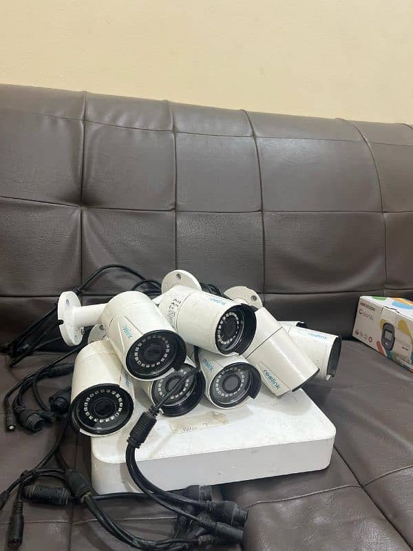 Unv 8ch nvr 8MP with 8 IP cameras reolink  5MP 1