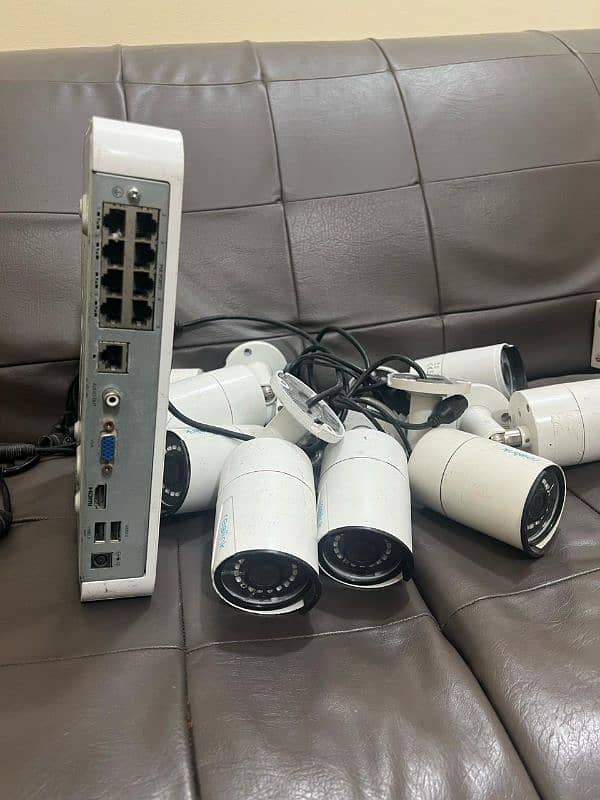 Unv 8ch nvr 8MP with 8 IP cameras reolink  5MP 3