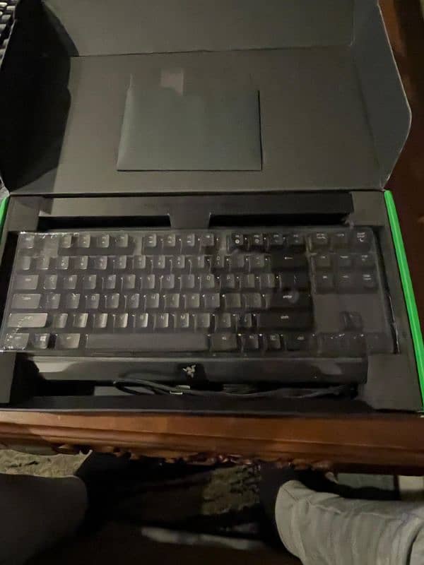 RAZER blackwidow Tournament ed v2 rgb 3