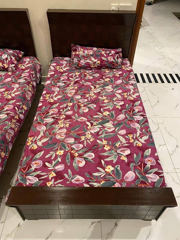2 single beds 1