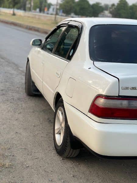 Toyota Corolla 2.0 D 2000 3
