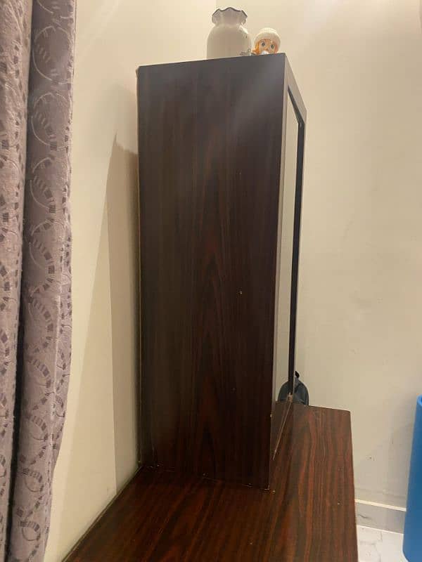 LCD stand with cupboards. 2