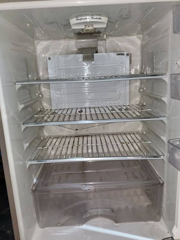 Fridge for sale 4