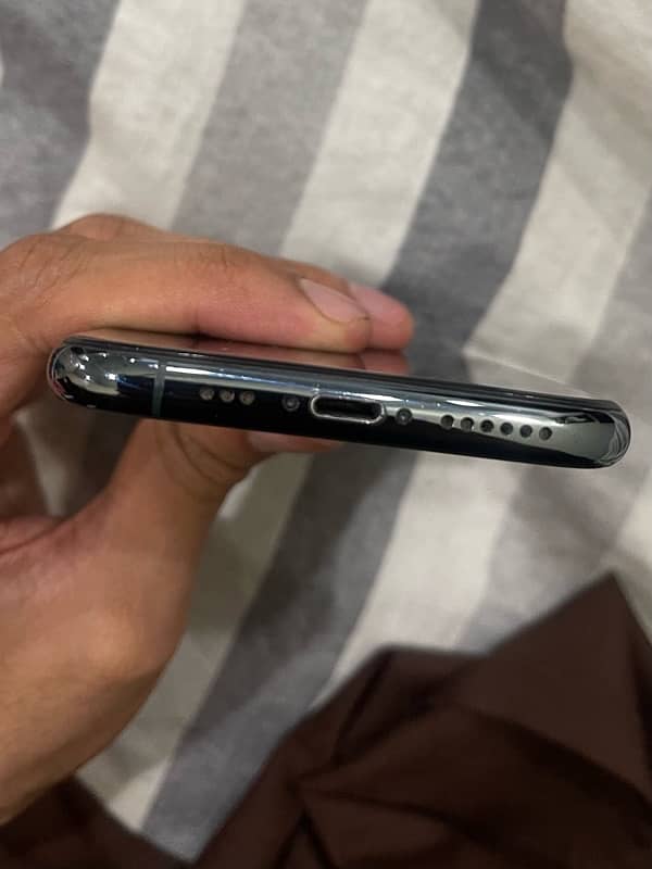 IPHONE 11 PRO PTA APPROVED 4