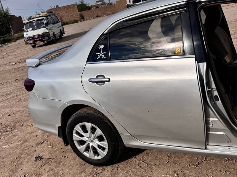 Toyota Corolla Altis 2012 8