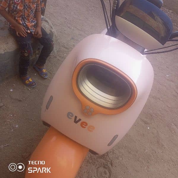 evee nisa Scooty with lithium battery pakg vvip working 1
