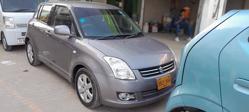 Suzuki Swift 2014 automatic almost original paint. 0