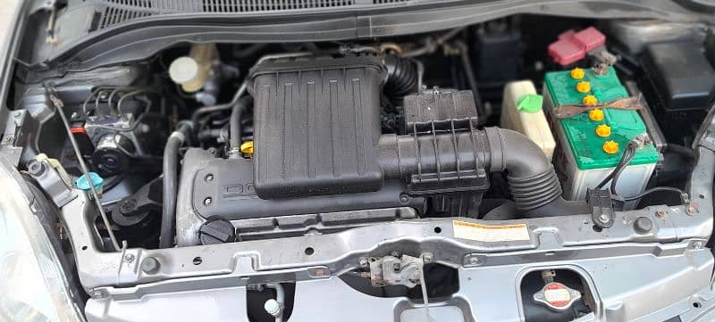 Suzuki Swift 2014 automatic almost original paint. 10