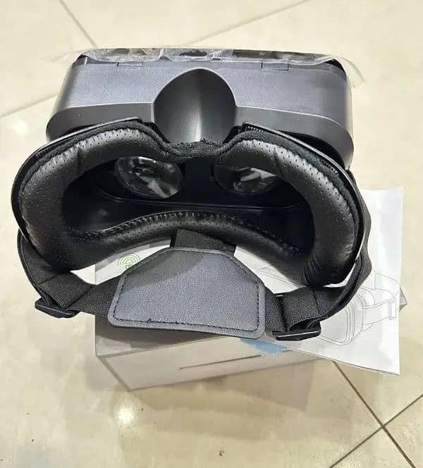 shinecon VR headset SC-G06A price negotiable if interested 3