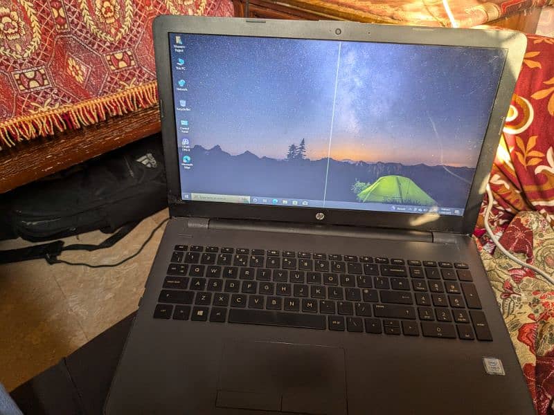 HP 250 G6 I5 7th gen 8GB RAM 500 GB HARD read add line in display 8