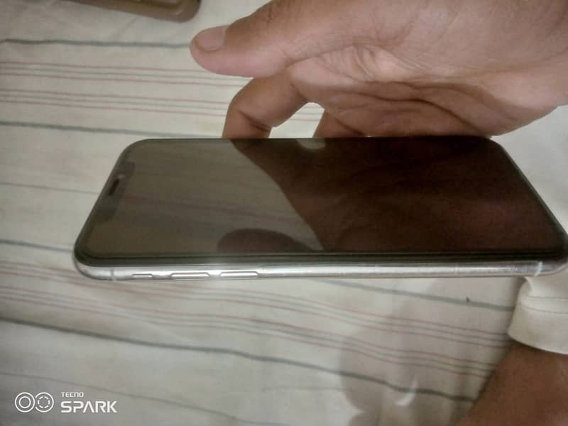 Iphone x NON-PTA 4