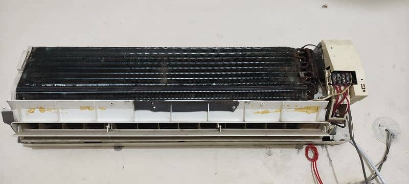 Dawlance 1.5 Ton AC 9